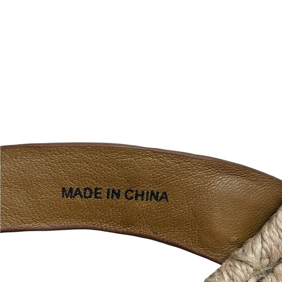 TORY BURCH Elastic Awning Stripe
Espadrille Sandal Green and Ivory 9.5 - Picture 15 of 16